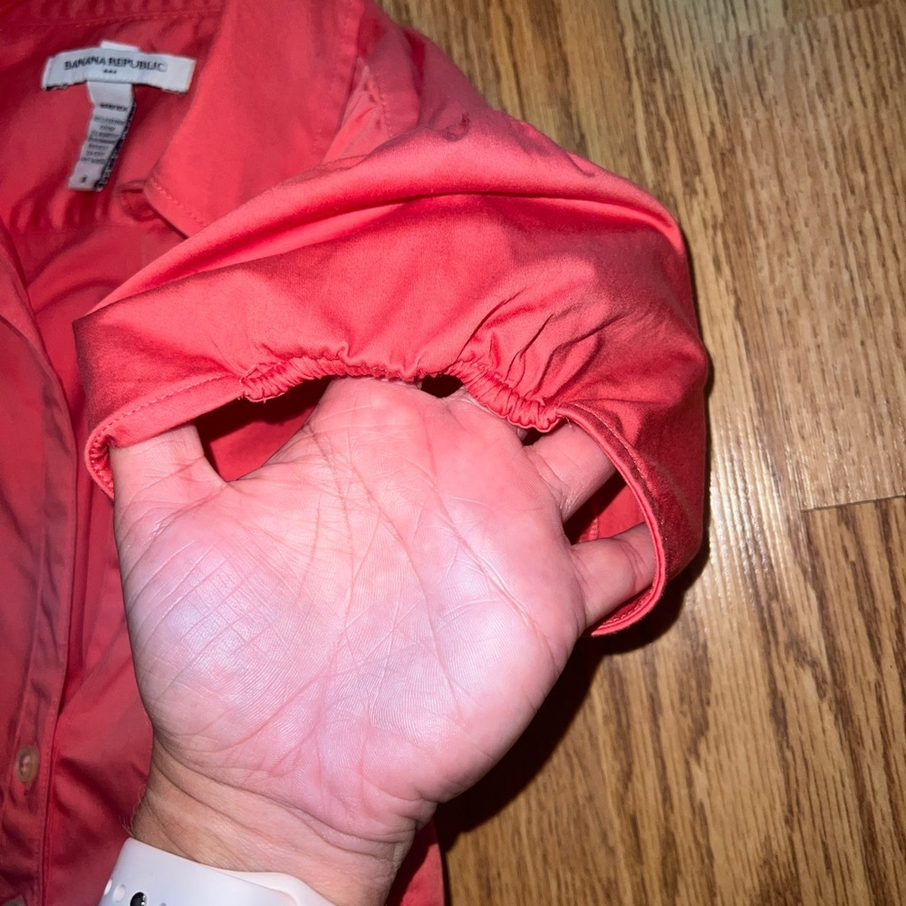 Banana Republic Coral Pink Button-Up Cap Sleeve Top - Picture 4 of 5